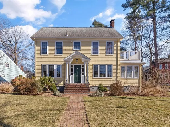 3 Wachusett Cir, Lexington, MA 02421