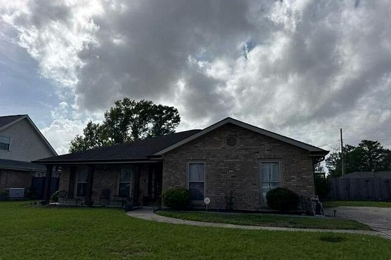 1st image of 113 Dunleith Dr