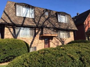 81 Lincoln Ave APT 3S, Riverside, IL 60546