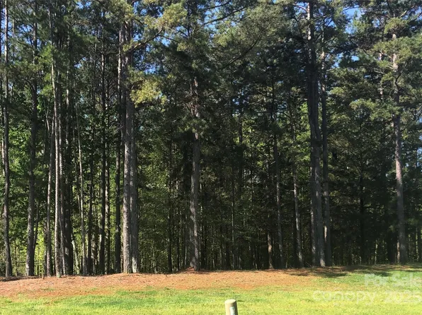 6157 Volte Dr #93, Charlotte, NC 28227