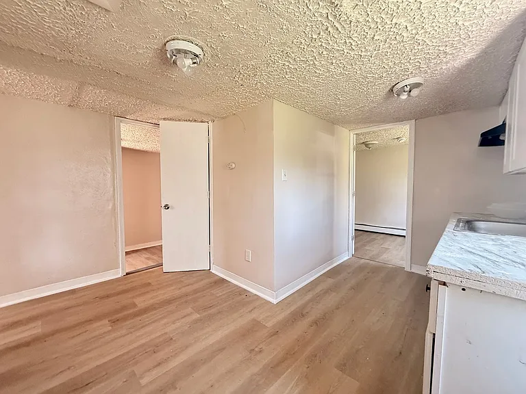 58 S. Pine St — Photo 18