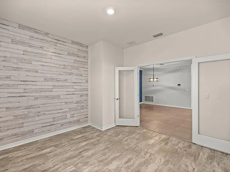 8810 SW 63rd Ave — Photo 15