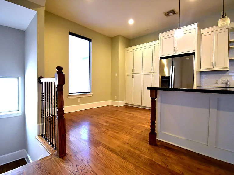 1538 W 23rd St #C — Photo 7