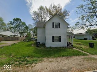 104 N Jackson St, Gaston, IN