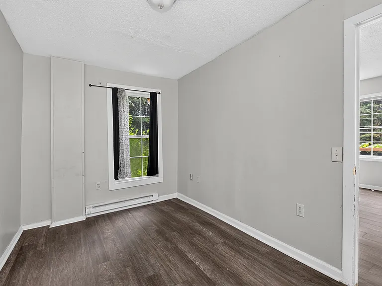 85 Vernon Ave #1 — Photo 3