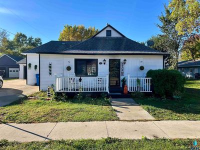 311 E Norton Ave, Salem, SD, 57058