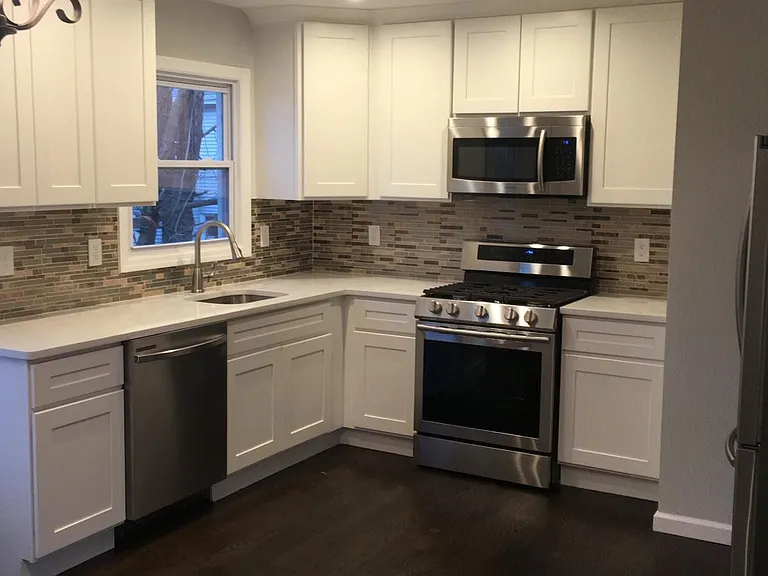 1113 Julia St #1 — Photo 2