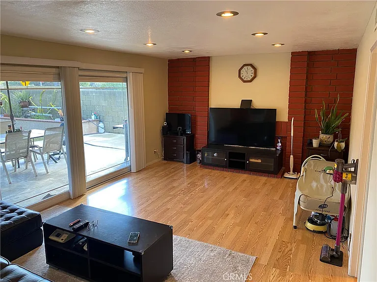 840 Bridle Dr — Photo 7