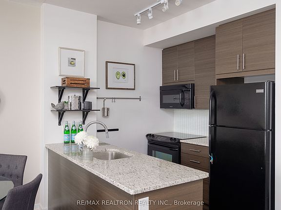 5th image of 70 Forest Manor Rd #2209