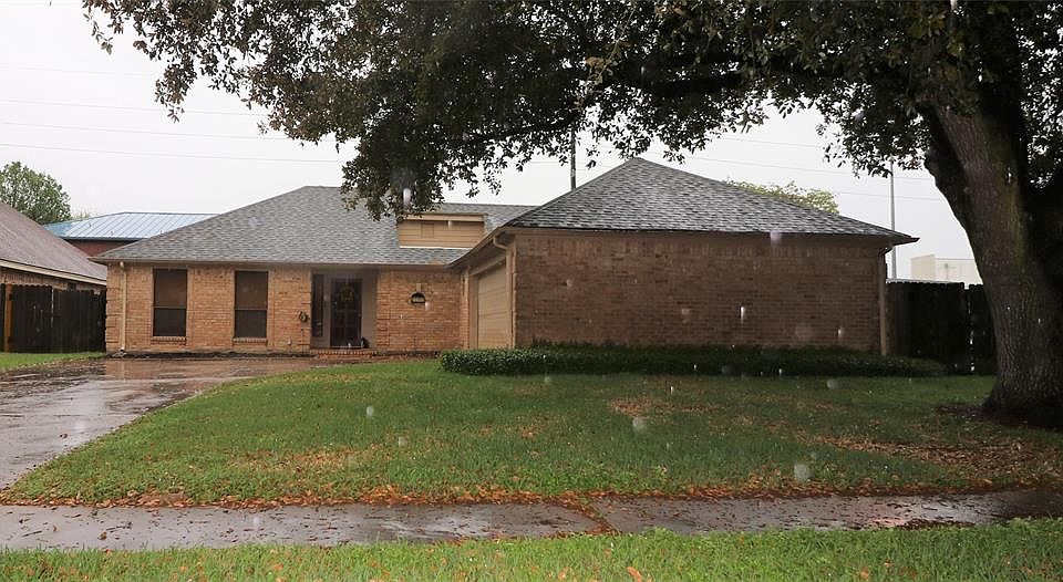 1st image of 22202 Coriander Dr