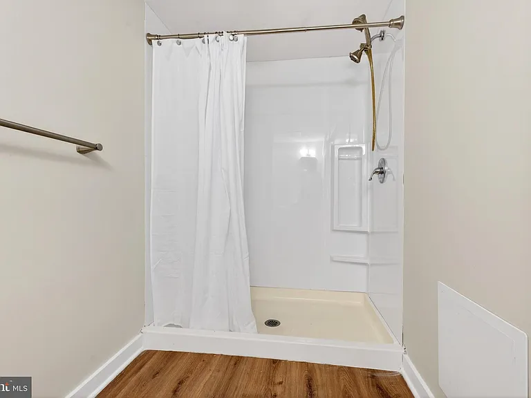 7860 Saint Claire Ln — Photo 29