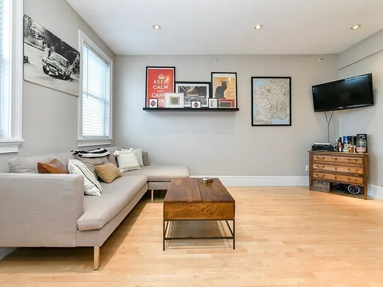 137-139 D St #5 — Photo 9
