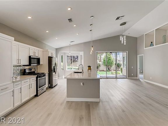 5th image of 3104 Pismo Beach Dr