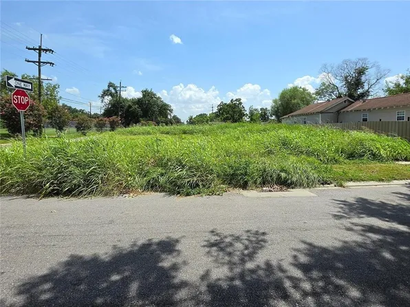 1342 Forstall St, New Orleans, LA 70117