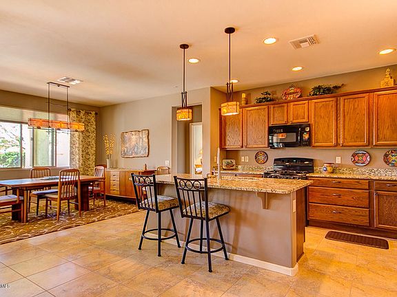 3rd image of 61815 E Oakwood Dr