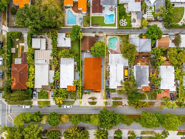 426 SW 26th Rd, Miami, FL 33129