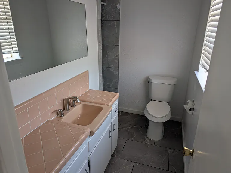 507 E Mescalero Rd — Photo 6