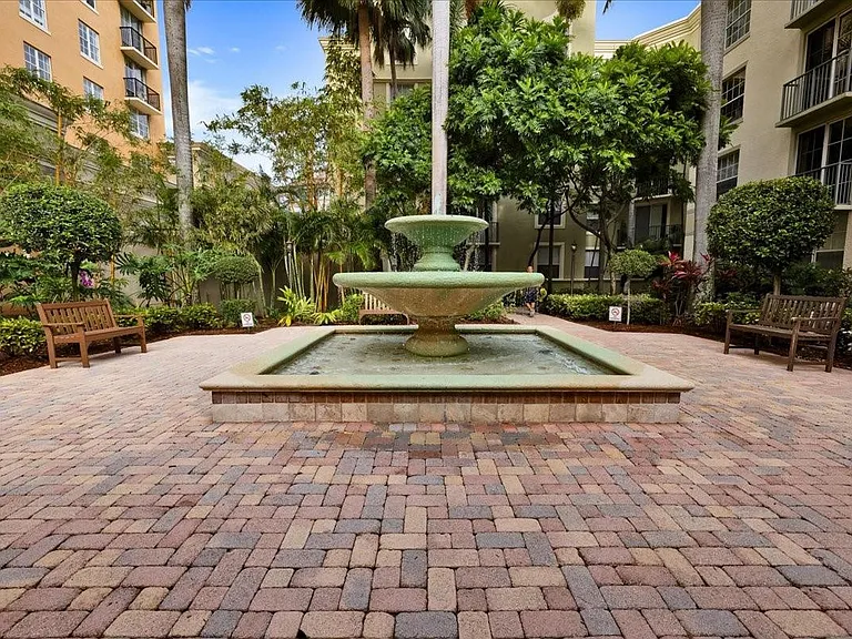 651 Okeechobee Blvd #1204 — Photo 29