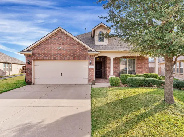 12836 Hidden Valley Ct, Fort Worth, TX 76177