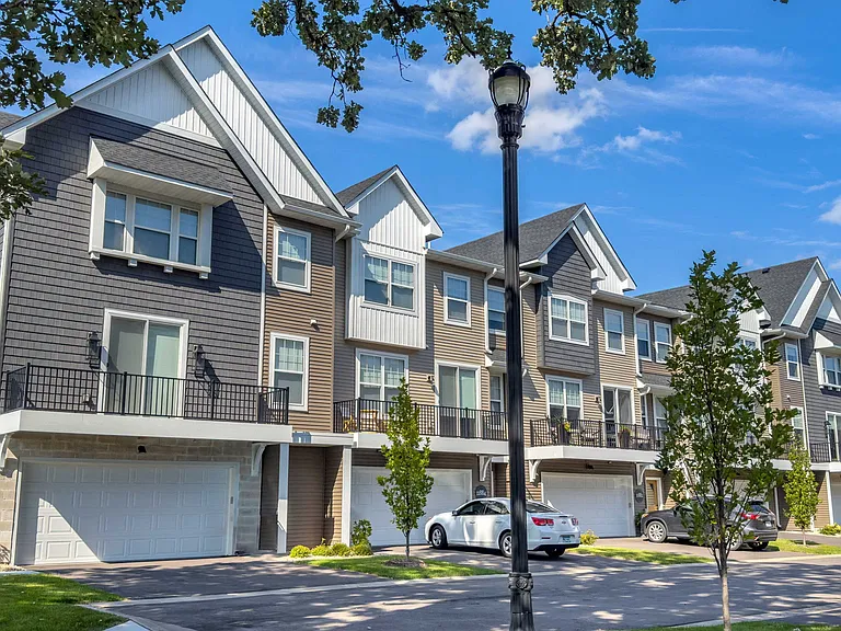 Field and Grove Townhomes of Champlin — Photo 73