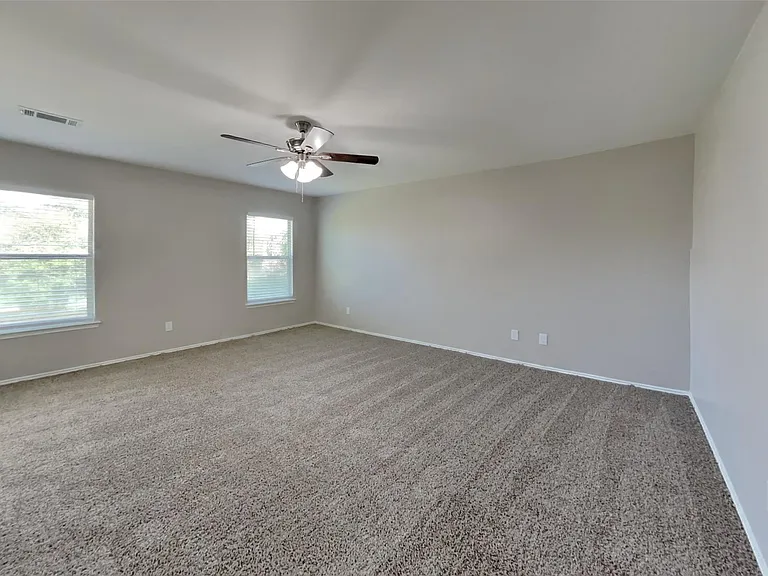 15610 Manorford Ct — Photo 7