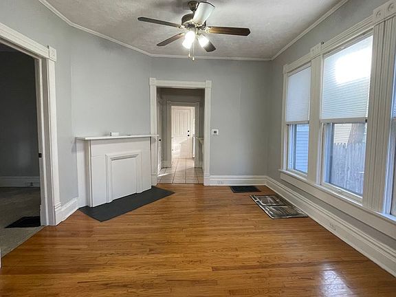 3rd image of 24 Portsmouth Pl NE #F94901409