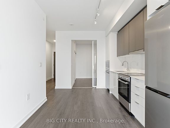 5th image of 9763 Markham Rd #2108