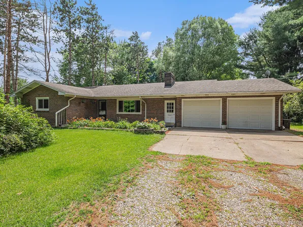 7047 Birchwood Dr, Mount Morris, MI 48458