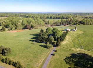 122 Doby Rd, Harmony, NC 28634