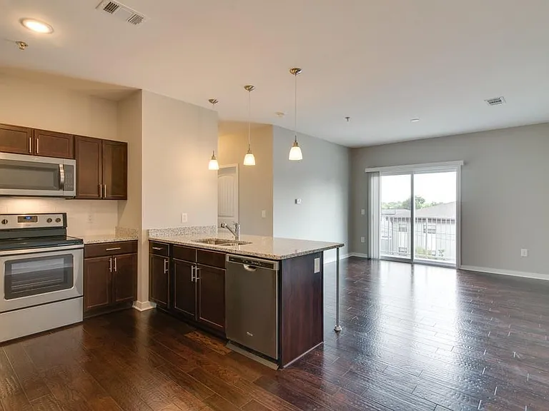 1118 Litton Ave #217 — Photo 3