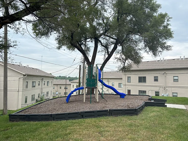 Ridgeview Heights — Photo 10