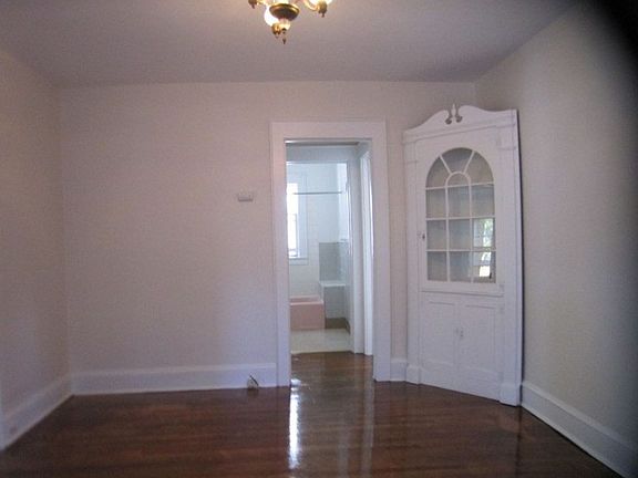3rd image of 1020-22 Euclid Ave #1020