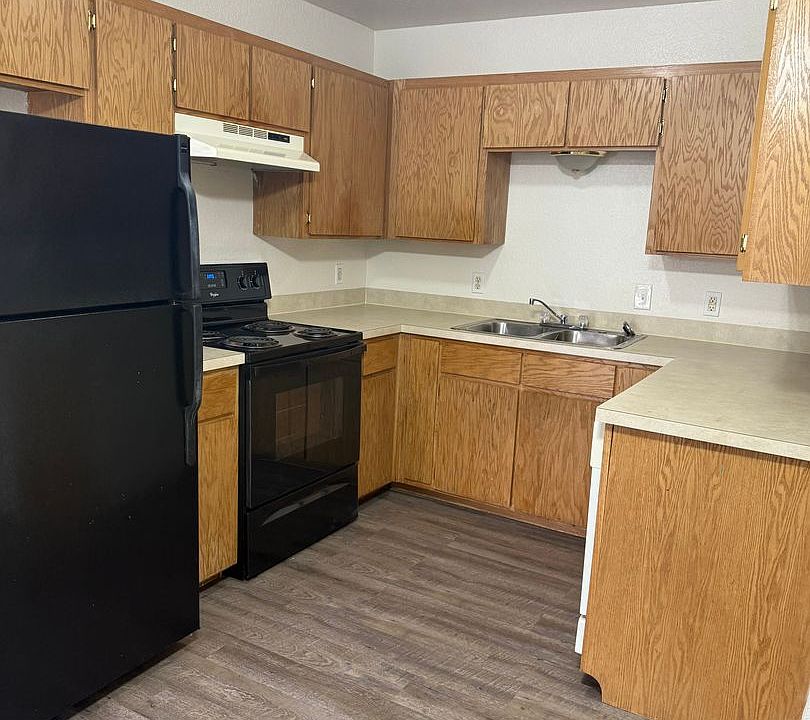1st image of 617 S 6th St Unit 7
