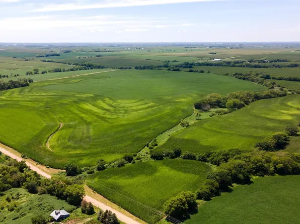 3070 W Buckeye Rd, Cortland, NE 68331