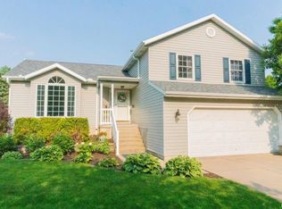 2675 Montague Dr, Galesburg, IL 61401