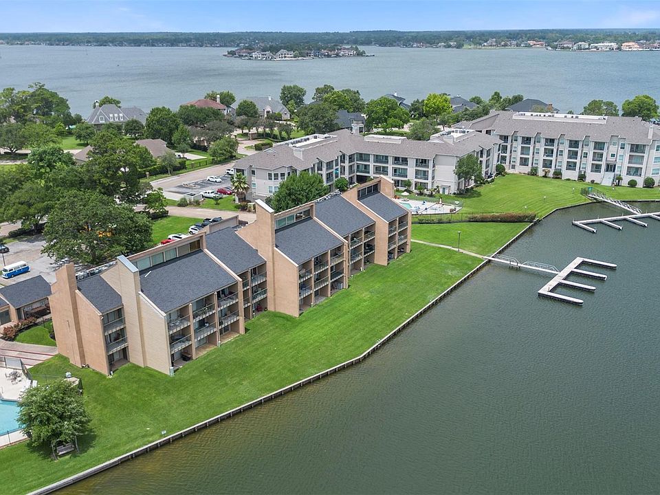 1st image of 12600 Melville Dr APT 313A