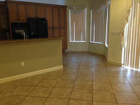 5th image of 2232 Portofino Ave