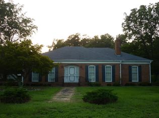 422 Lupo Rd, Fairmont, NC 28340