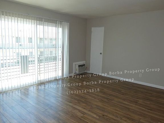4th image of 16206-16208 Eucalyptus Ave #25