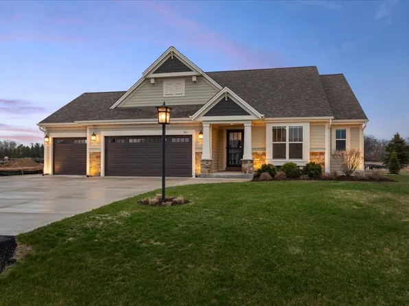 611 Bark River WAY, Dousman, WI 53118