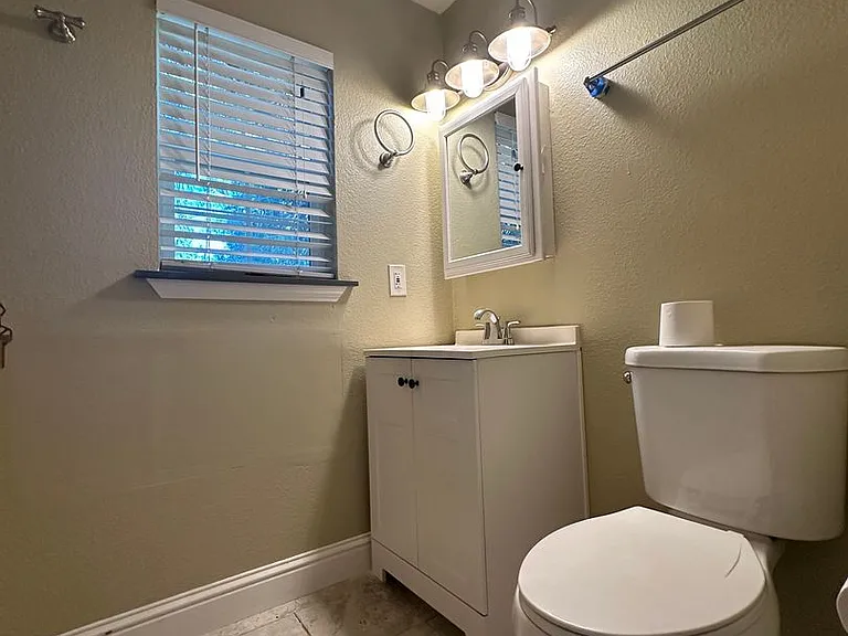 2932 Alder Dr — Photo 9