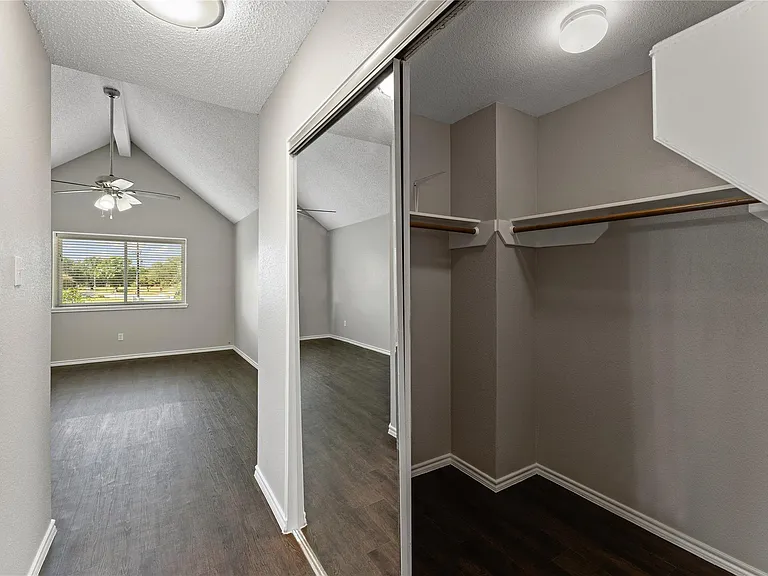 11831 Meadowchase Dr — Photo 19