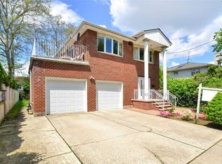 612 159th St, Flushing, NY 11357