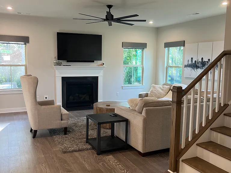 7089 Sky Meadow Dr — Photo 9