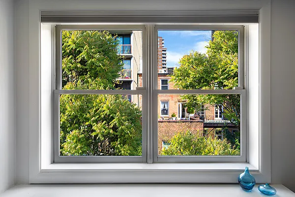 Sold by Compass | media 25