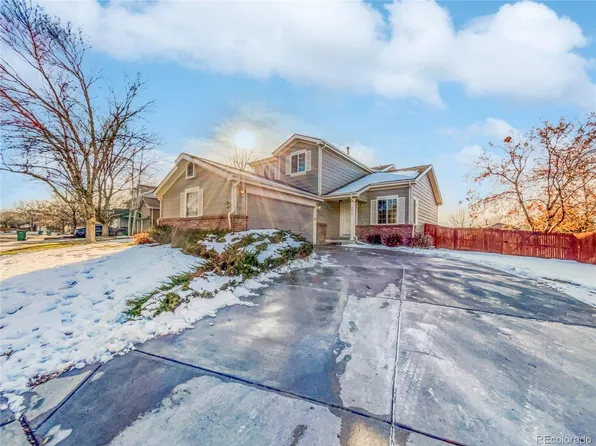 2813 S Walden Way, Aurora, CO 80013