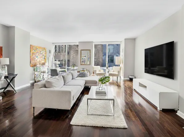 130 West 19th Street image 1 of 15