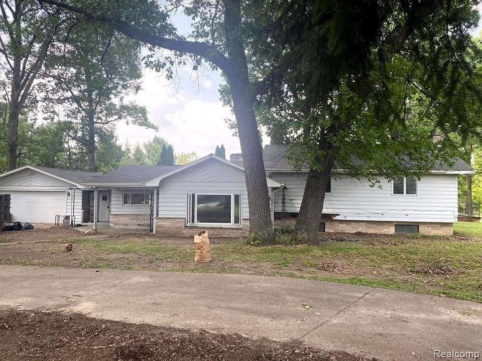 2nd image of 4215 McCandlish Rd