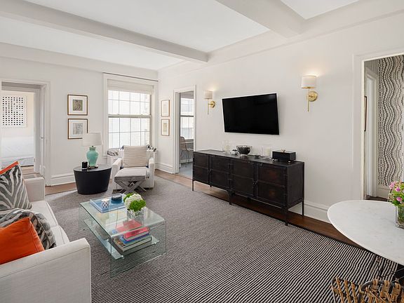 3rd image of 639 W End Ave #12C