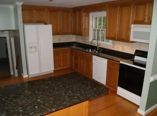 14276 Riverside Dr, Ashland, VA 23005